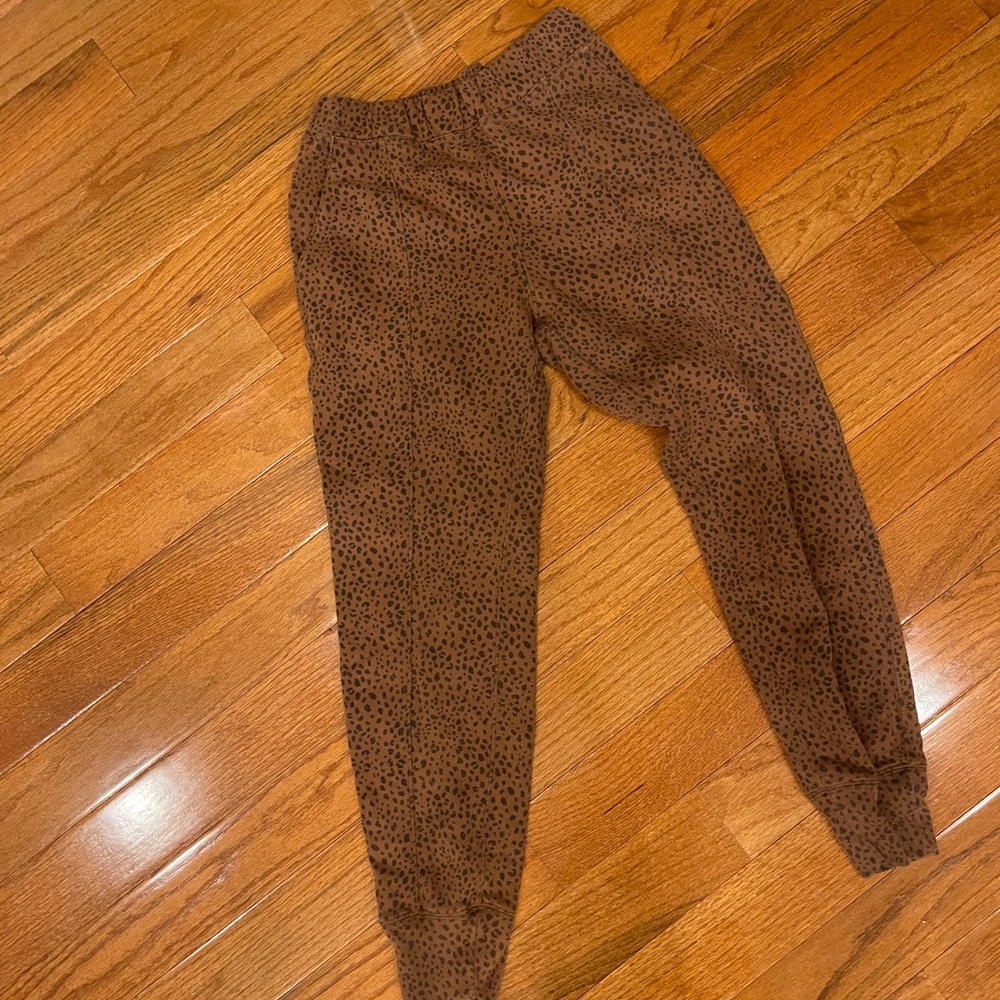 Abercrombie & Fitch Soft Collection Brown Tan Animal Print Jogger Sweatpants S